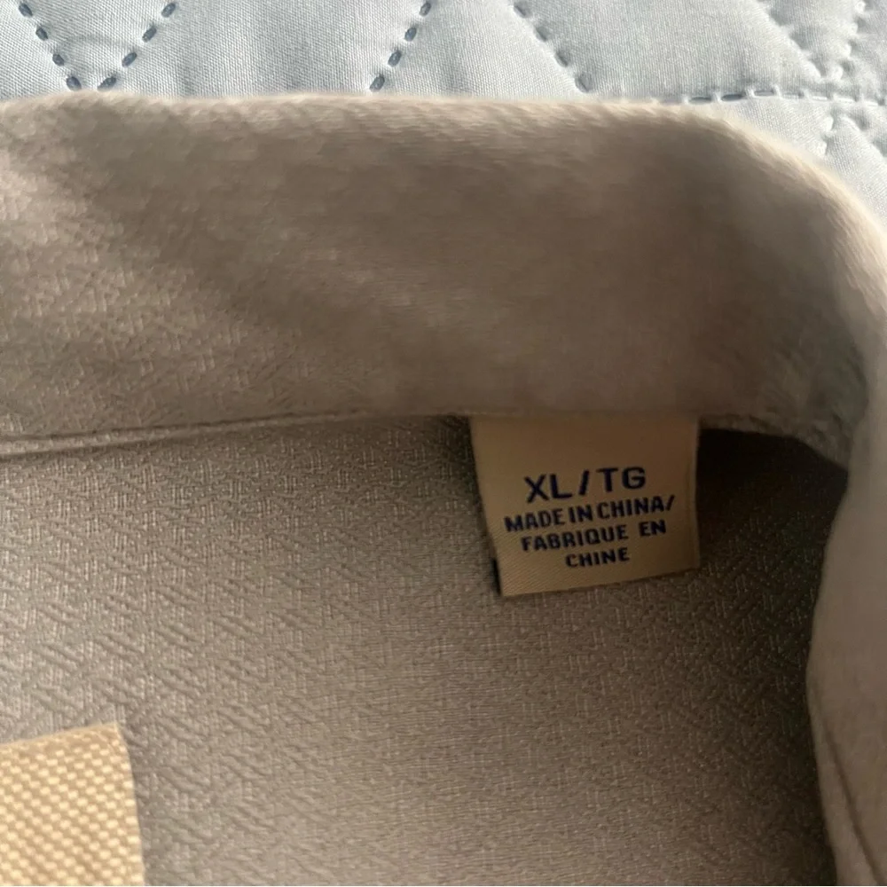Tommy Bahama Gray Casual Button Top - XL